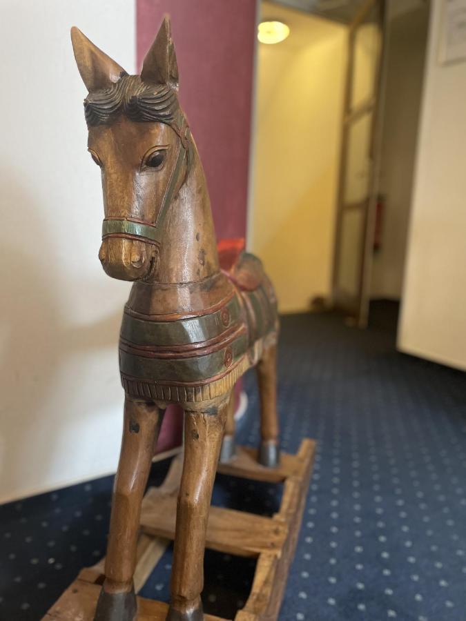 Hotel Jaegerhof Kettwig Есен Екстериор снимка