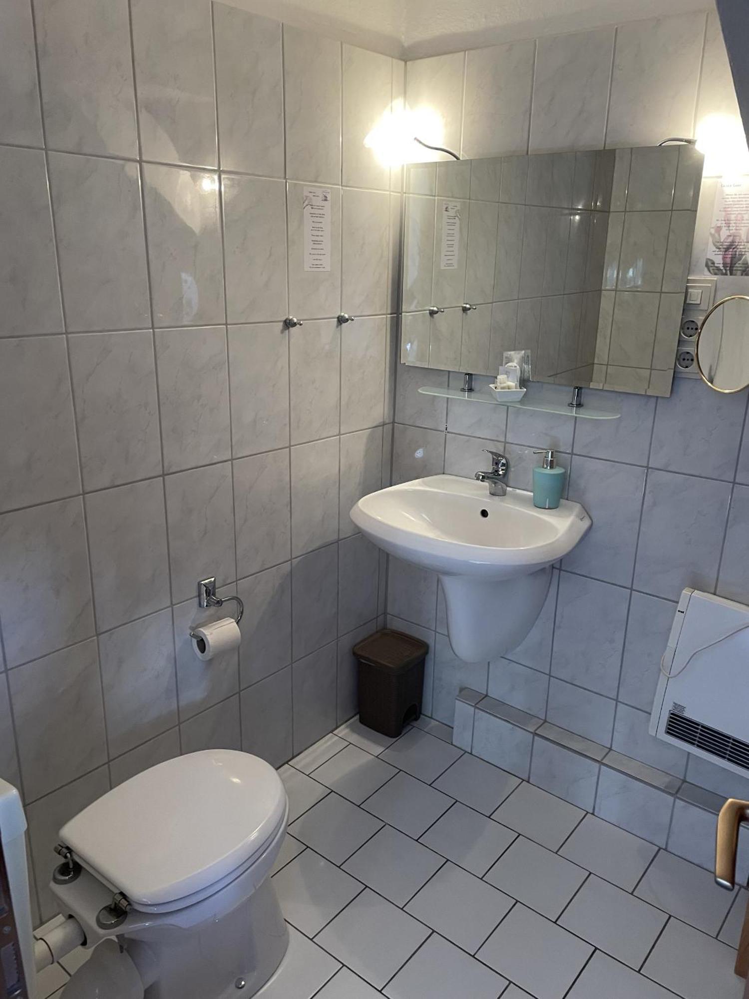 Hotel Jaegerhof Kettwig Есен Стая снимка