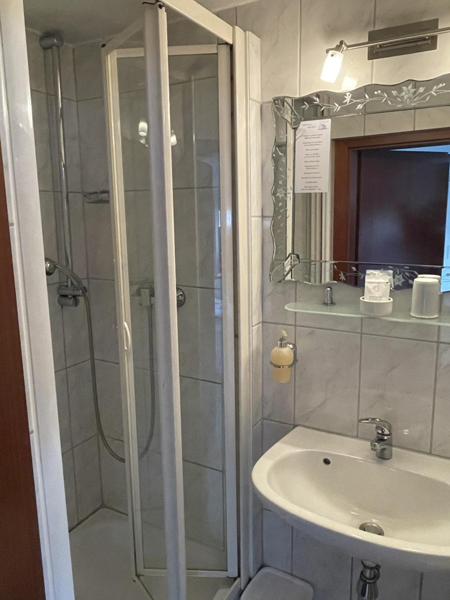 Hotel Jaegerhof Kettwig Есен Стая снимка