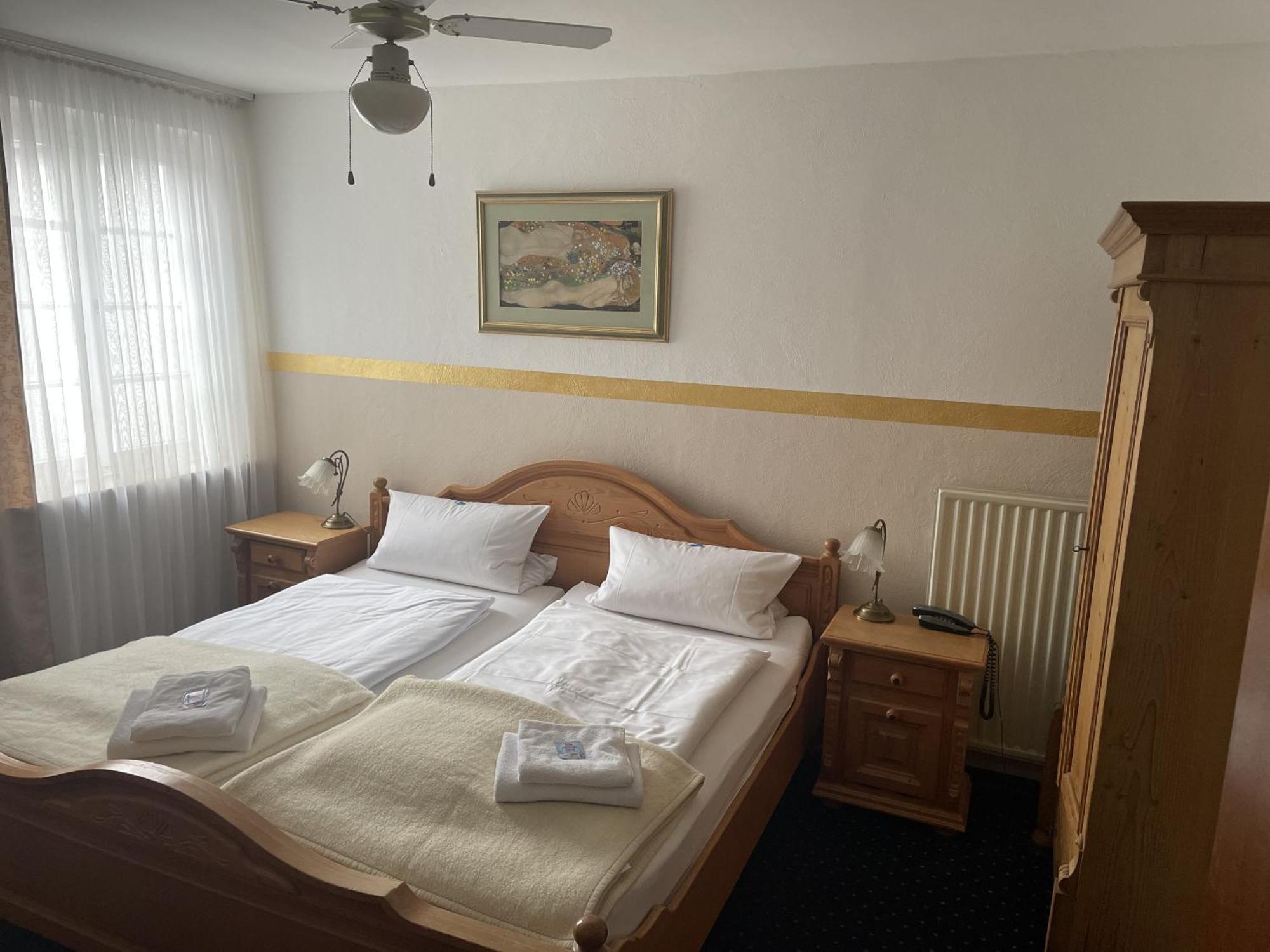 Hotel Jaegerhof Kettwig Есен Стая снимка