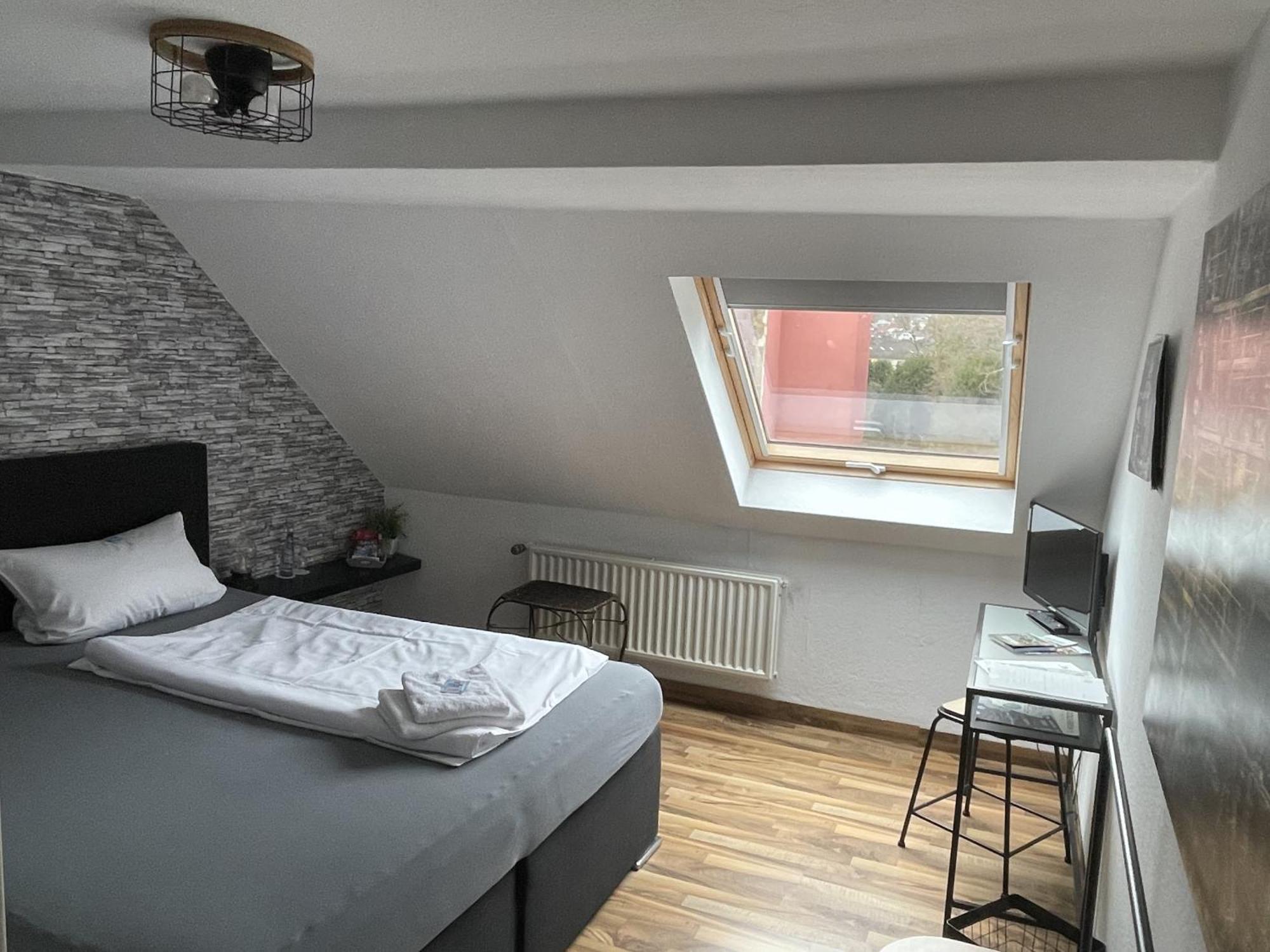 Hotel Jaegerhof Kettwig Есен Стая снимка