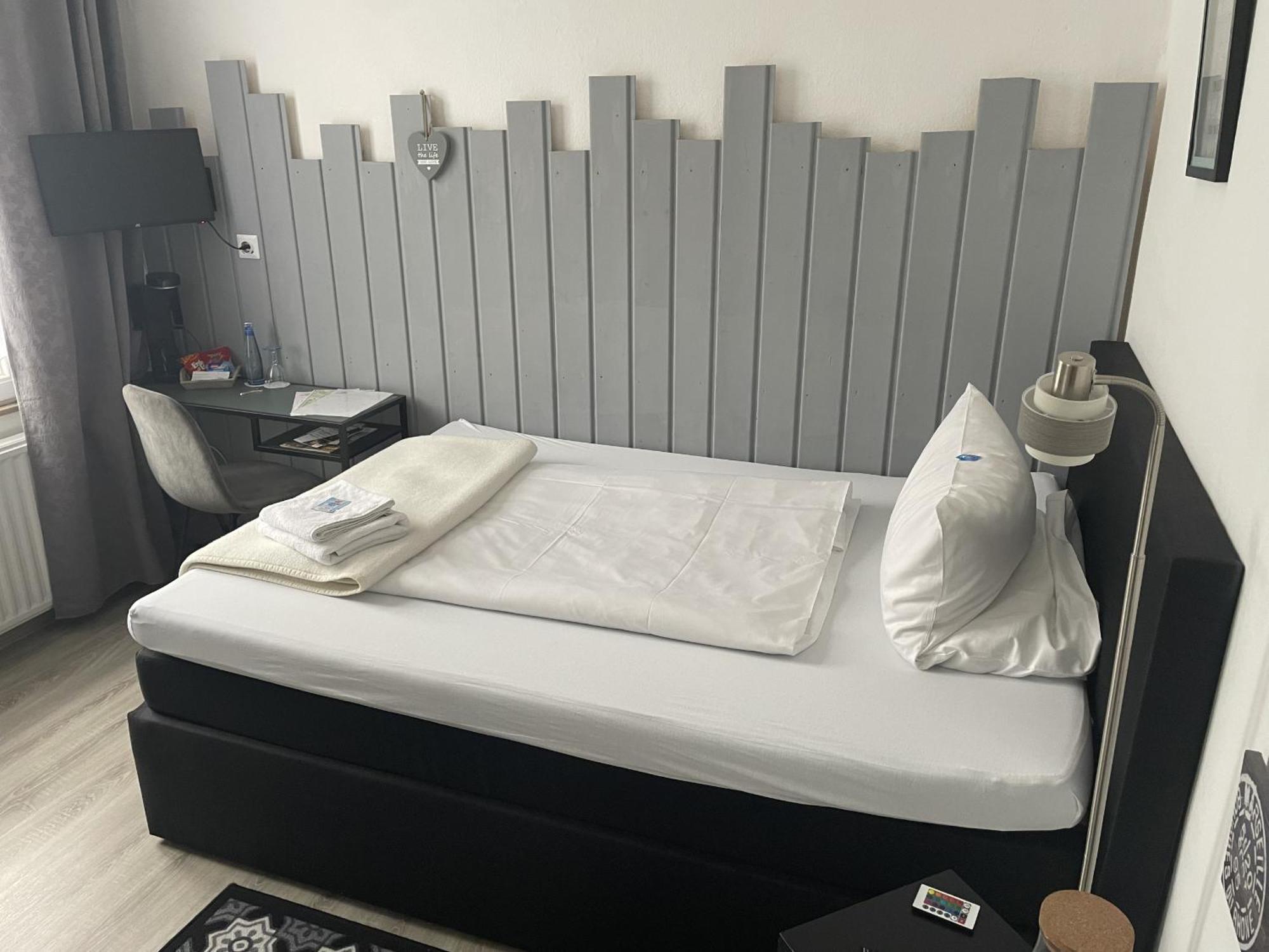 Hotel Jaegerhof Kettwig Есен Стая снимка