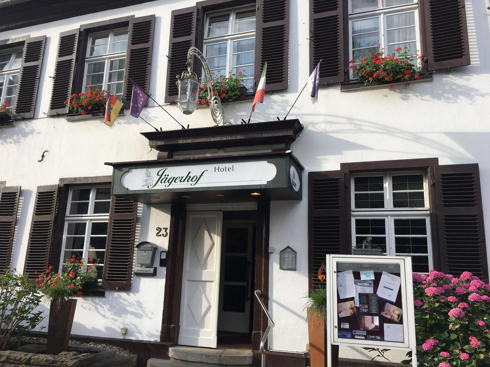 Hotel Jaegerhof Kettwig Есен Екстериор снимка